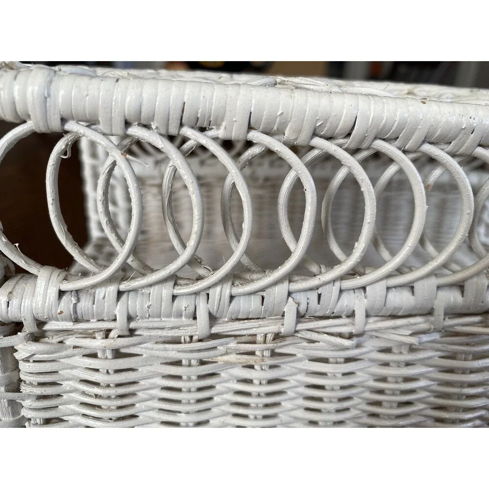 VINTAGE White Wicker Rectangular Tissue Box Holder Cover BOHO Shabby Chic Rustic